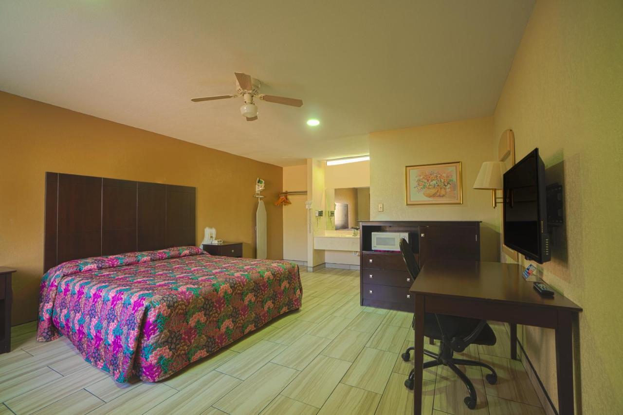 Texas Inn San Benito Near Harlingen Ngoại thất bức ảnh