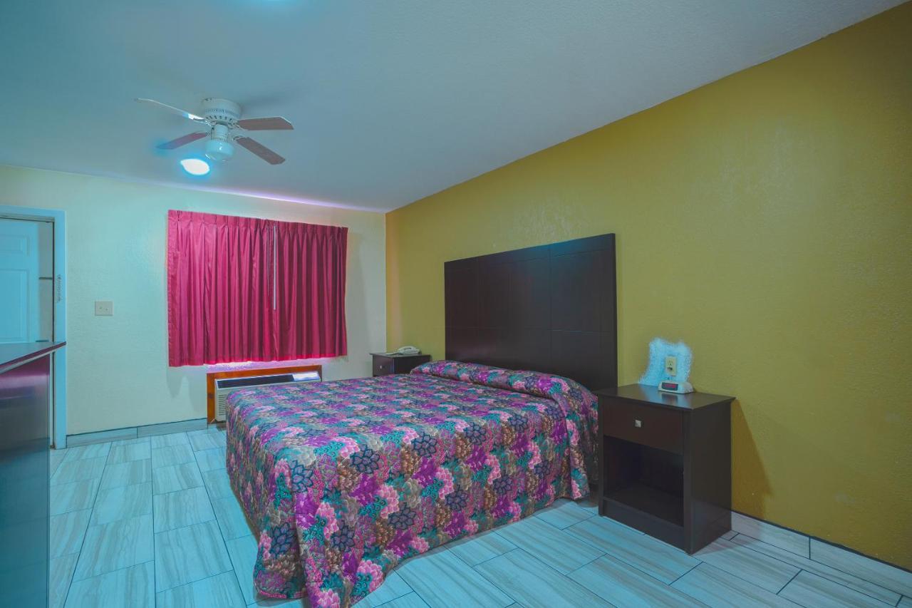 Texas Inn San Benito Near Harlingen Ngoại thất bức ảnh