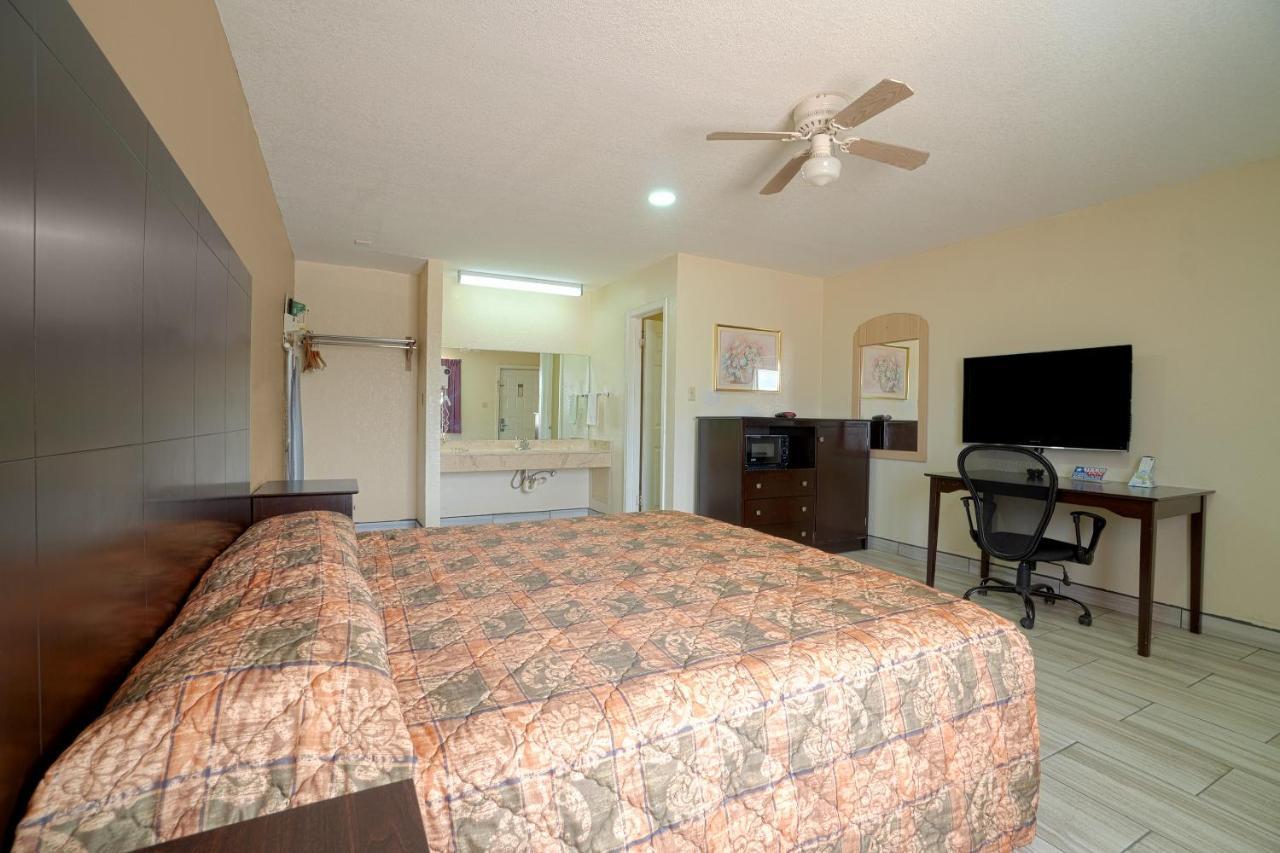 Texas Inn San Benito Near Harlingen Ngoại thất bức ảnh