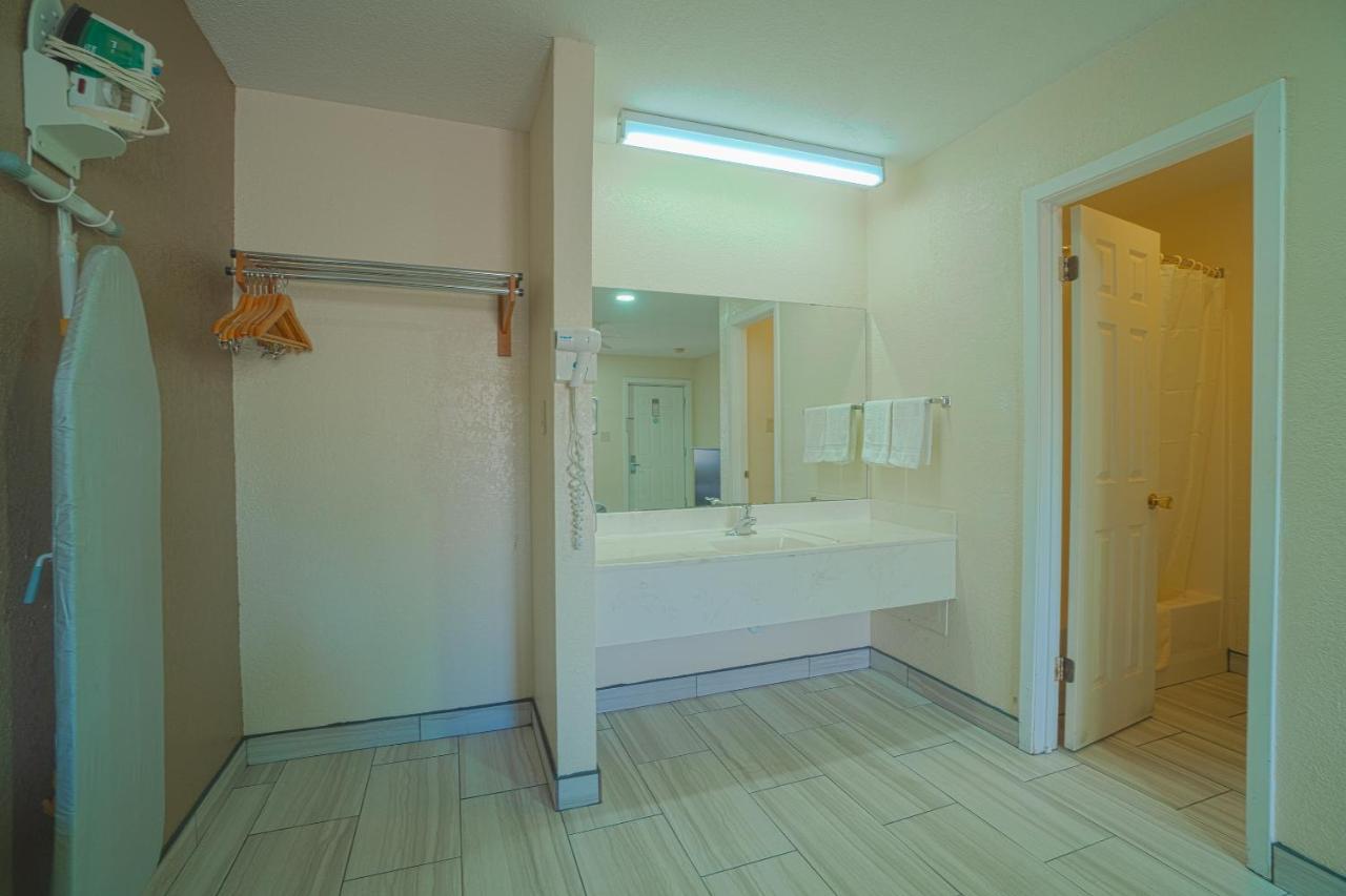Texas Inn San Benito Near Harlingen Ngoại thất bức ảnh