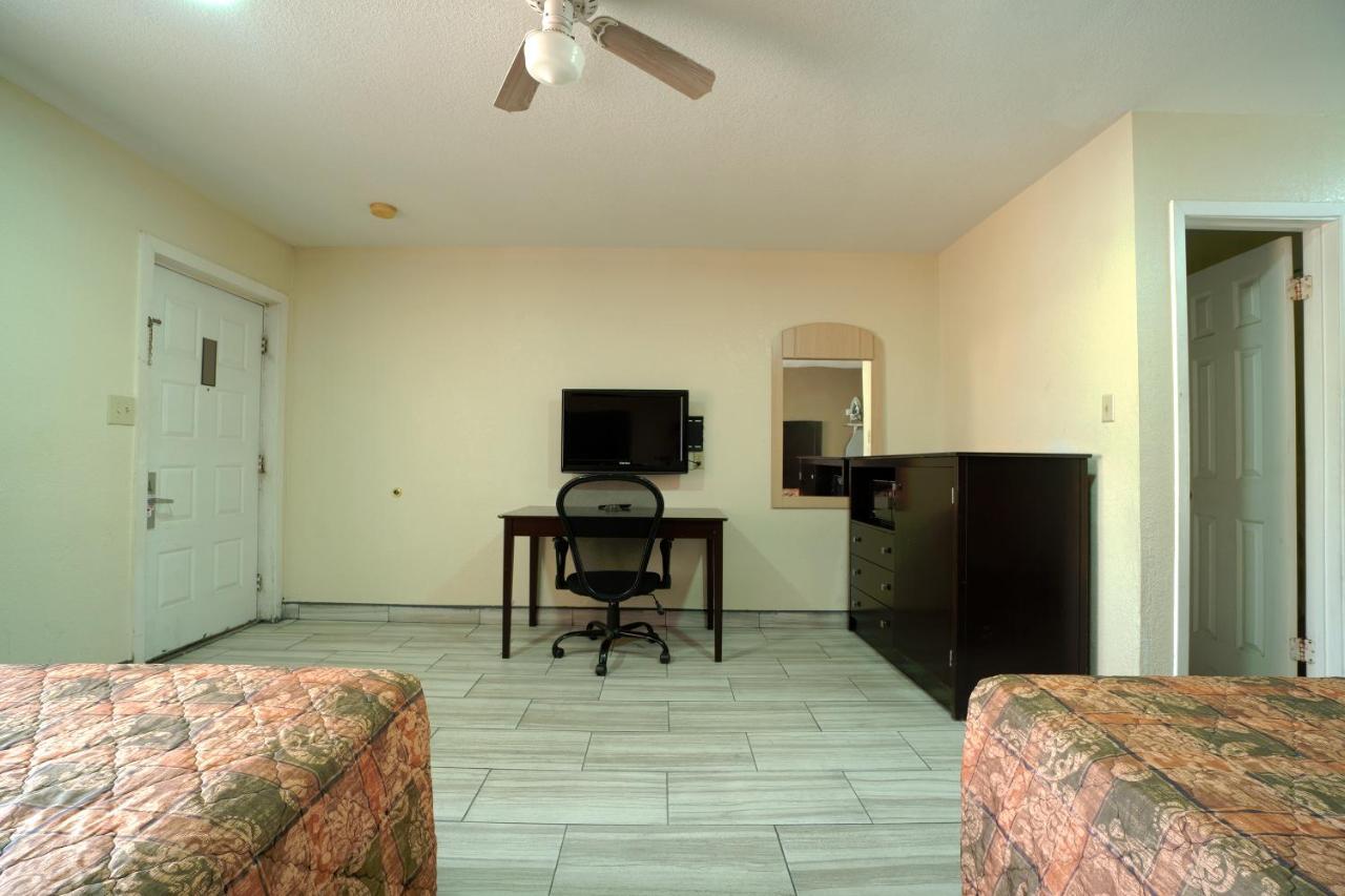 Texas Inn San Benito Near Harlingen Ngoại thất bức ảnh